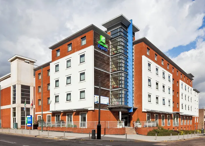Holiday Inn Express Stevenage By Ihg